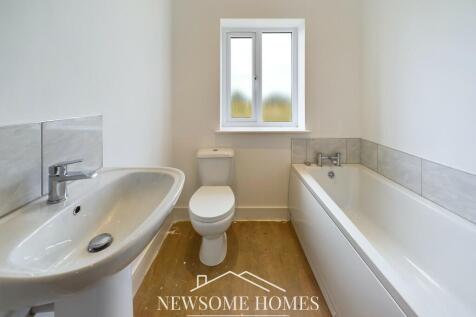 Bath/ Shower Room
