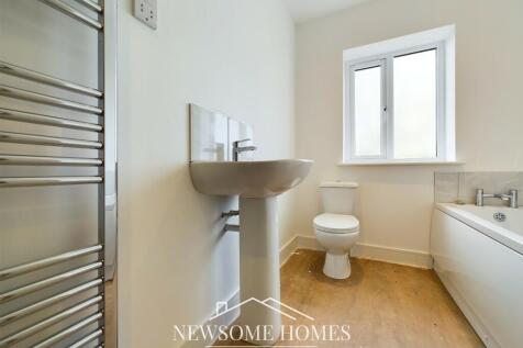 Bath/ Shower Room