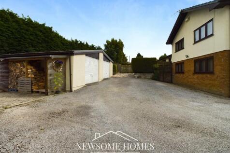 Drive &amp; Garage