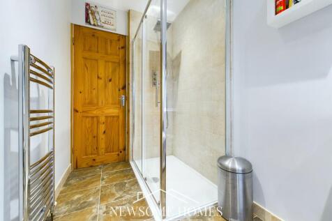 GF Shower Room