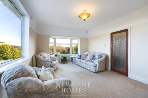 Sitting Room/ Bed 2