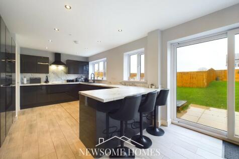 Kitchen/ Family Room