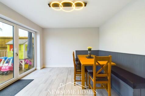 Kitchen/ Family Room