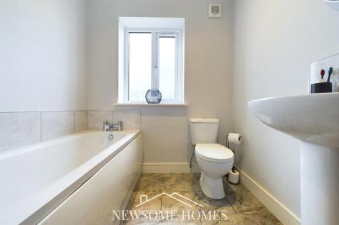 Bath/ Shower Room
