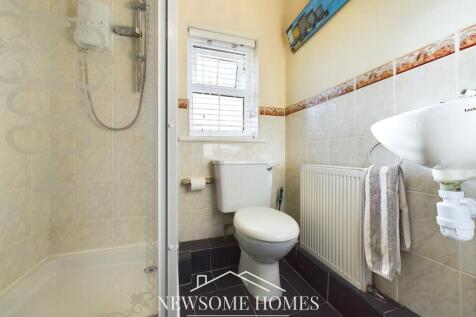 DS Shower Room