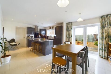 Kitchen/ Family Room