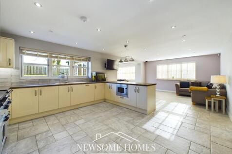 Family Room/ Kitchen