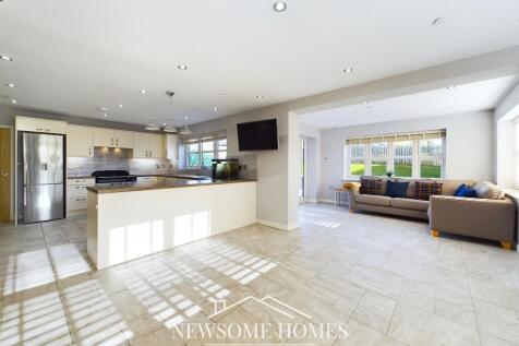 Family Room/ Kitchen