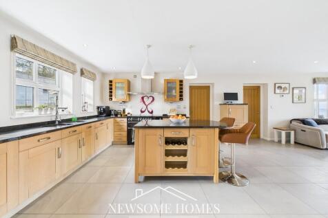 Kitchen/ Family Room