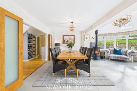 Kitchen/ Family Room