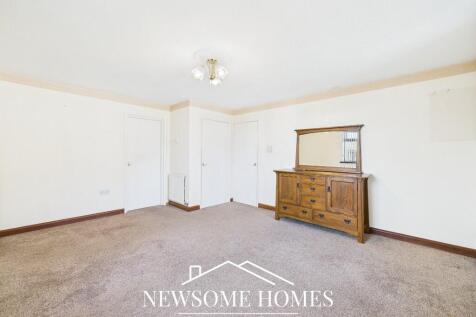 Lounge/ Dining Room