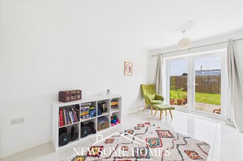 Kitchen/ Dining Room