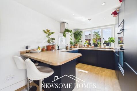 OP Lounge &amp; Kitchen