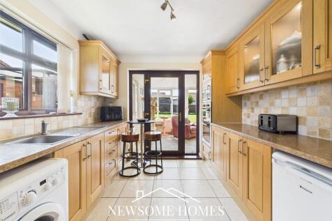 Kitchen/Breakfast RM