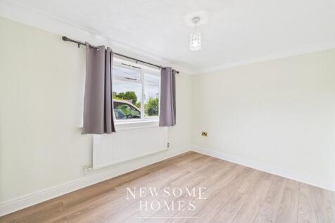 Sitting/ Dining Room