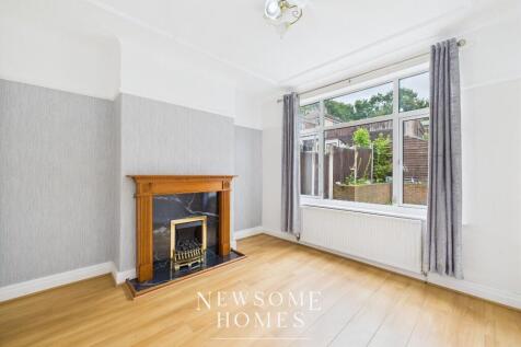 Sitting/ Dining Room
