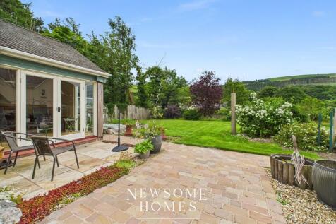 Summer House/ Garden