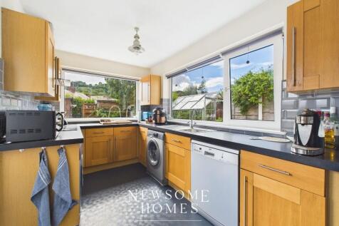 Kitchen/ Dining Room