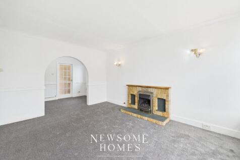 Lounge/ Dining Room