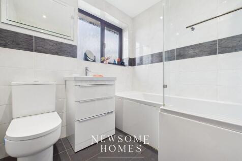 FamilyBathroom