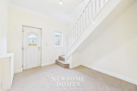 Entrance/Dining Hall