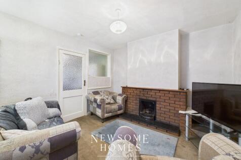 Sitting/ Dining Room