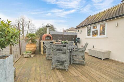DECKING-2.jpg