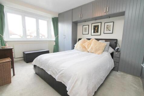 bed 1.jpg