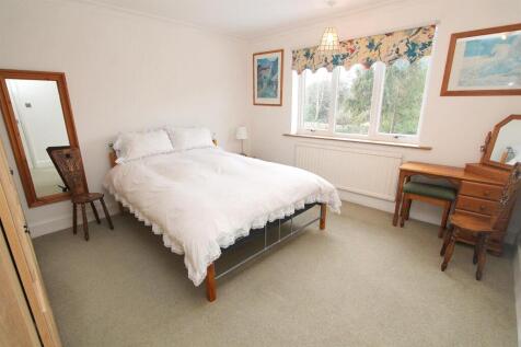 bed 3.jpg