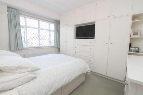 BED 1.jpg