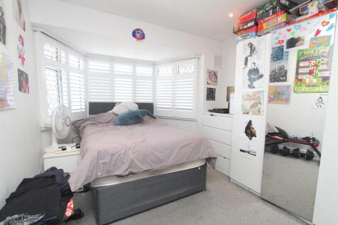 bed 1.jpg