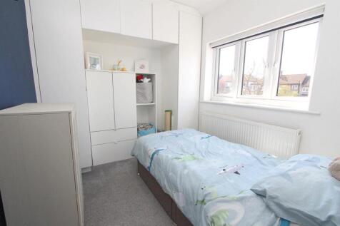 bed 2.jpg