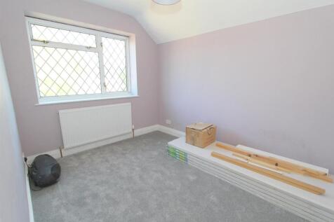 bed 2.jpg