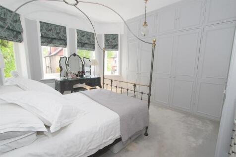 bed 1.jpg