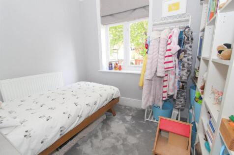 bed 4.jpg