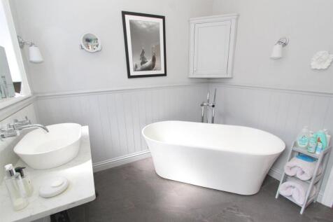 bath b.jpg