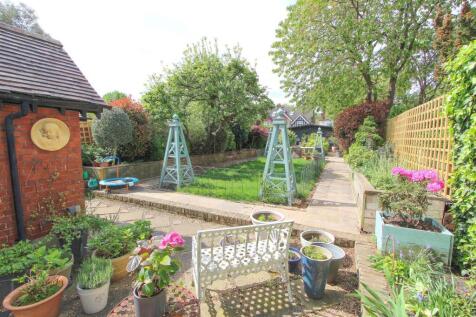 garden a.jpg