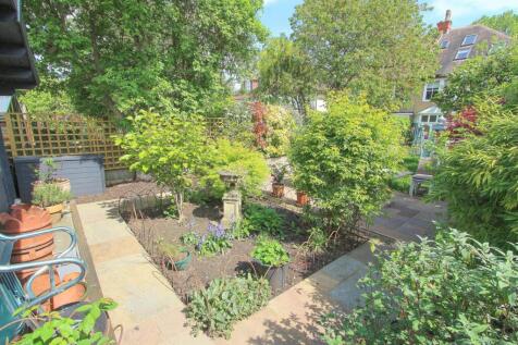 garden d.jpg