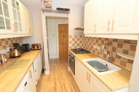 Kitchen4.JPG