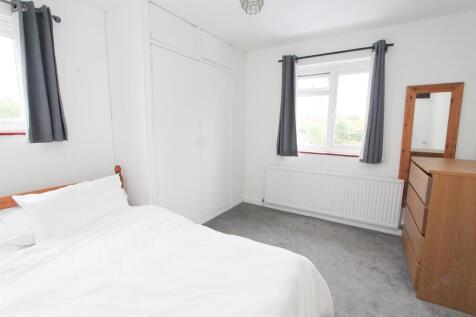 bed 1.jpg