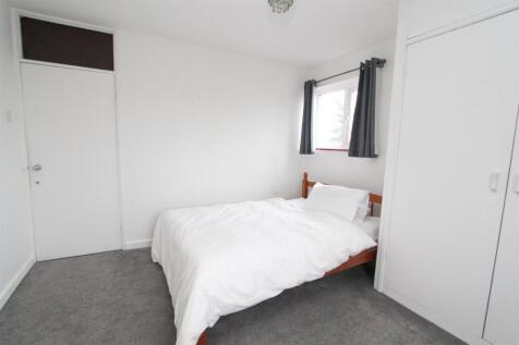 bed 1b.jpg