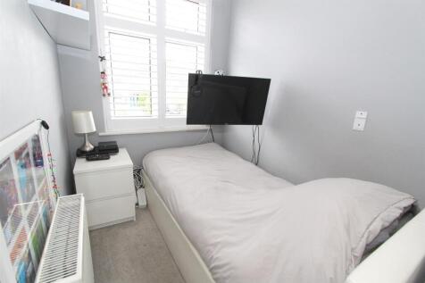 bed 4.jpg