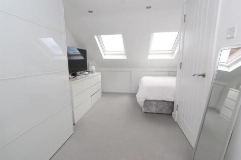 bed 1.jpg