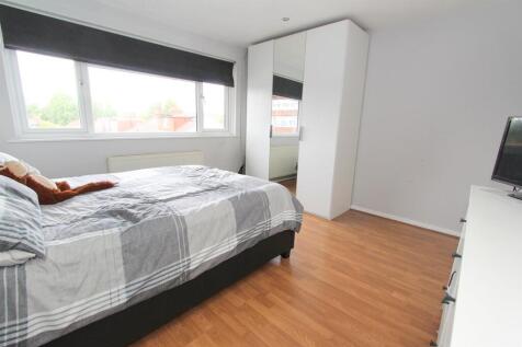 bed 1b.jpg