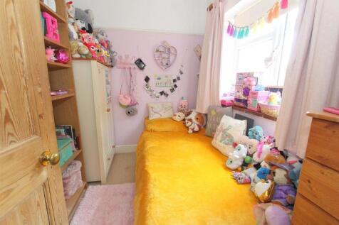 bed 3.jpg