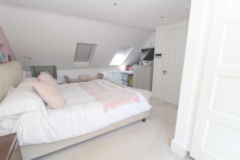 BED 1.jpg