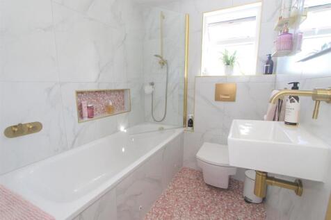 ENSUITE.jpg