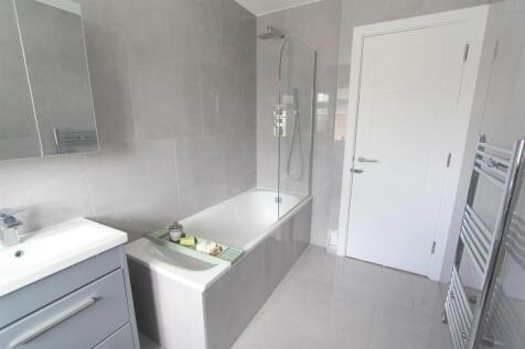 BATH B.jpg