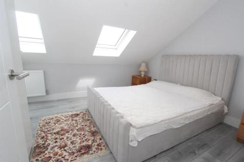 BED 1.jpg