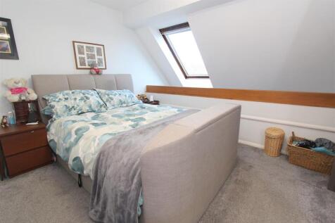 bed 1b.JPG